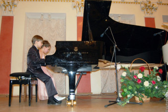 Всероссийский Открытый конкурс фортепианных дуэтов «За роялем вдвоем»