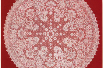 Скатерть «Метелица». 1983 г. Авт. А. Н. Ракчеева. Д – 250. Лен отбеленный, сцепная техника