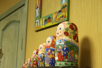 Работы мастера Веры Добрынинской на выставке в «Резном палисаде»