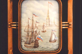 Глунина С.С., Глунин В.А. Декоративная плокетка «Окно в Европу». 1995-1995 гг. Металл, эмаль, роспись Глунина С.С., Глунин В.А. Декоративная плокетка «Окно в Европу». 1995-1995 гг. Металл, эмаль, роспись