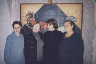Элла Кириллова с народным художником РФ Джанной Тутунджан (2001) Элла Кириллова с народным художником РФ Джанной Тутунджан (2001)