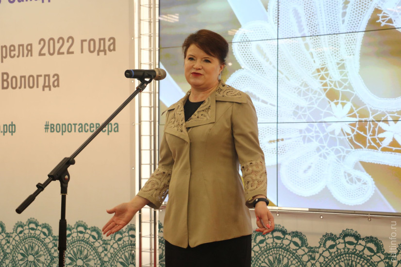 Заместитель губернатора Лариса Каманина