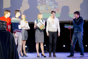 Награждение победителей на гала-концерте. Фото multimatograf.ru