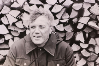 Виктор Астафьев в деревне Сибла. Фото Николая Чеснокова из архива семьи Астафьевых