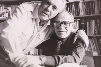 Виктор Астафьев и его близкий друг Евгений Фёдорович Капустин, главный художественный редактор издательства «Советский писатель». Е. Капустин оформлял кники Астафьева. Фото из архива семьи Астафьевых