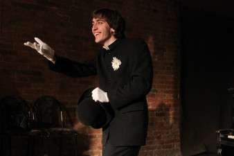 Спектакль «Эрос против бизнеса». Фото группы vk.com/chamtheatre