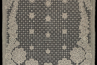 Работа Веселовой Н. В. Фото предоставлено Музеем кружева