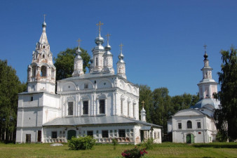 Церковь Преображения Господня и церковь Сретения Господня