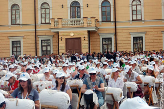 I Международный фестиваль кружева Vita Lace. Акция «Самое массовое кружевоплетение» (2011)