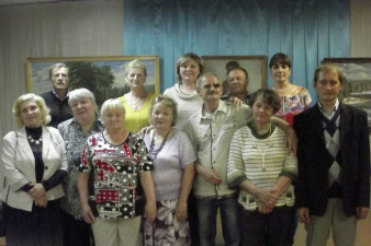 На открытии выставки Вячеслава Отгадова «Войти в природу с чистым сердцем» в Грязовецком музее истории и народной культуры (июль 2014 г.) На открытии выставки Вячеслава Отгадова «Войти в природу с чистым сердцем» в Грязовецком музее истории и народной культуры (июль 2014 г.)