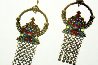 Серьги «Теремок». Нейзильбер, витражная эмаль.