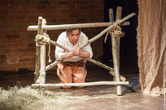 Моноспектакль «Спектакль в селе Огрызове» по одноименному рассказу В. Я. Шишкова (2016)