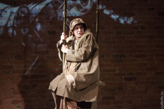 Моноспектакль Александра Сергеенко «Такие дела» по роману Курта Воннегута «Бойня номер пять, или Крестовый поход детей» (2018)