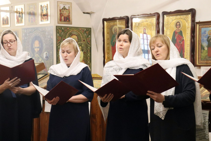 Хор храма Иоанна Предтечи в Рощенье под руководством Светланы Гладковой