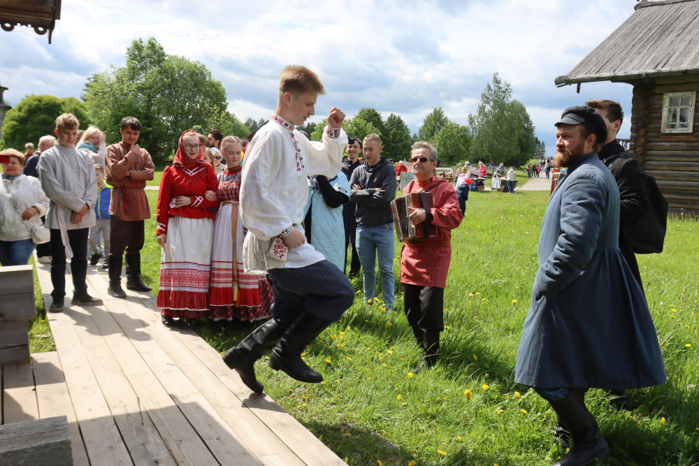 Музей «Семёнково» приглашает на «Троицкое гулянье»