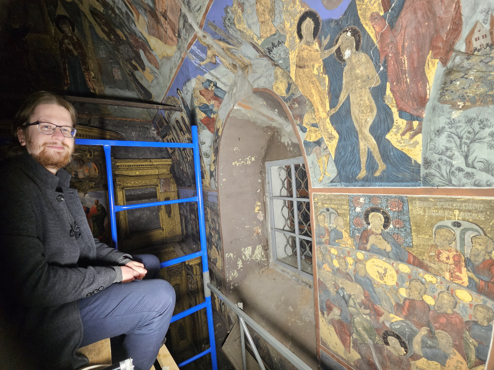 Росписи в Дмитриевском храме. Фото Михаила Рогозного