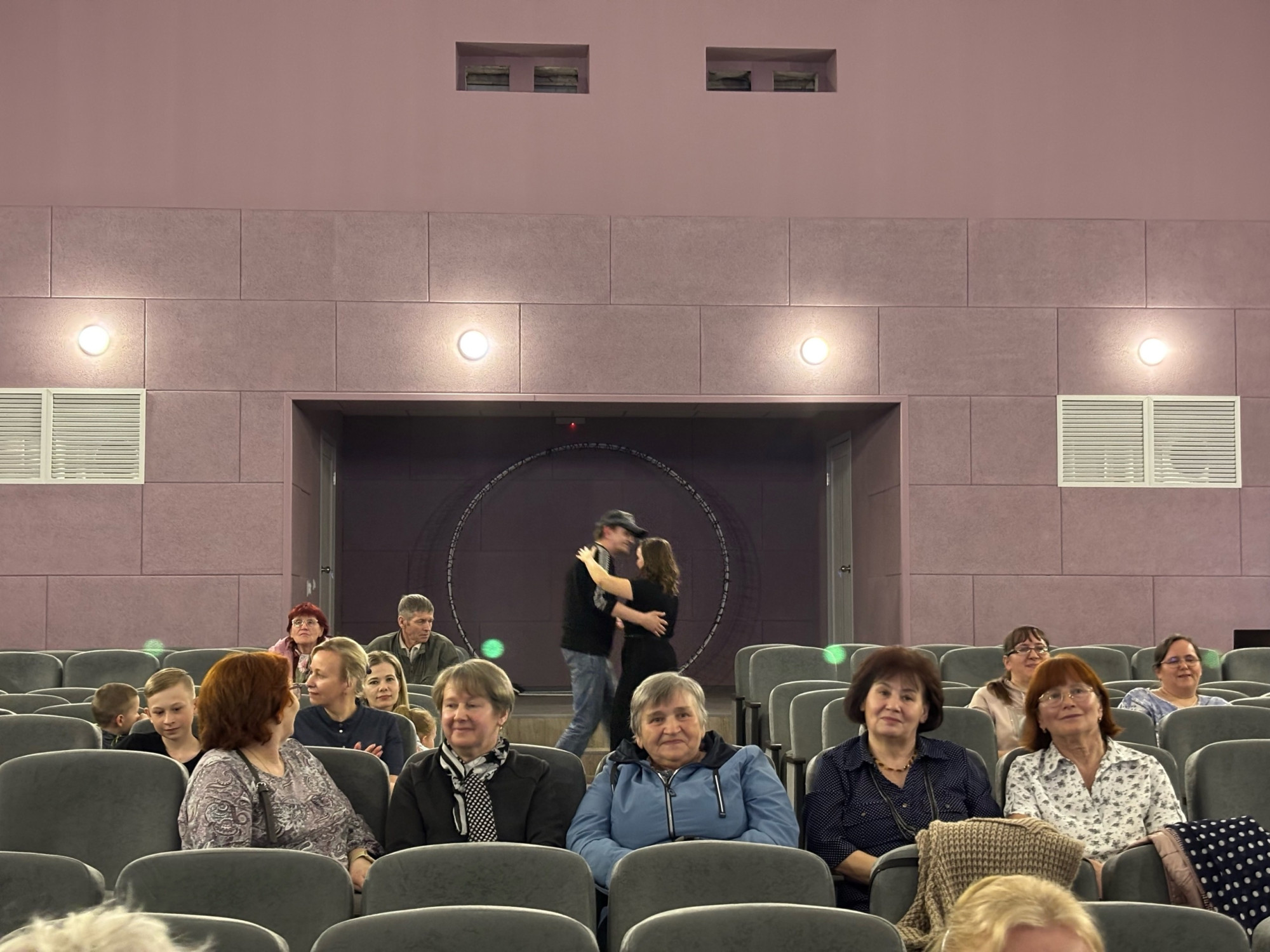 Хореографическим фестивалем «Свой стиль» открылся после двухлетнего масштабного ремонта Центральный дом культуры в селе имени Бабушкина, фото Яны Поповой