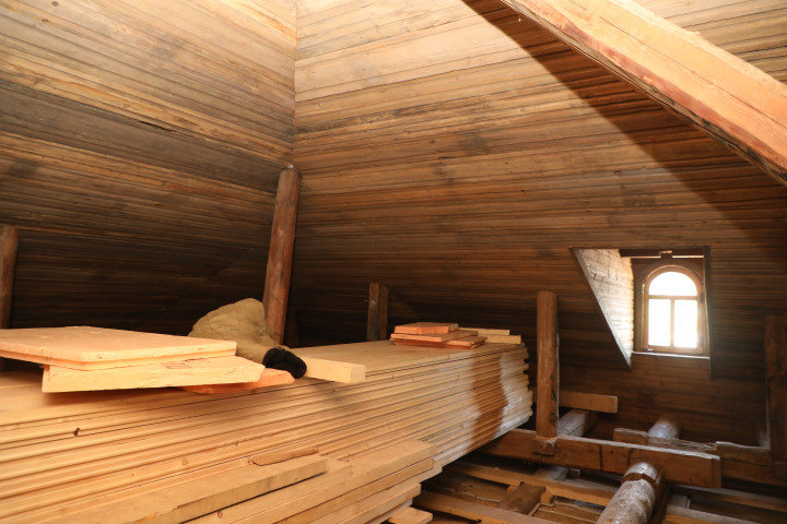 Будущий музей дома Засецких обшит тесом XIX века