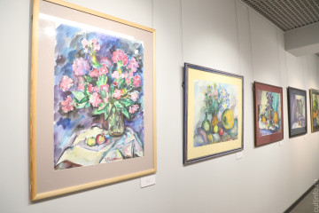 Юбилейная выставка Тамары Рыбаковой открылась в картинной галерее