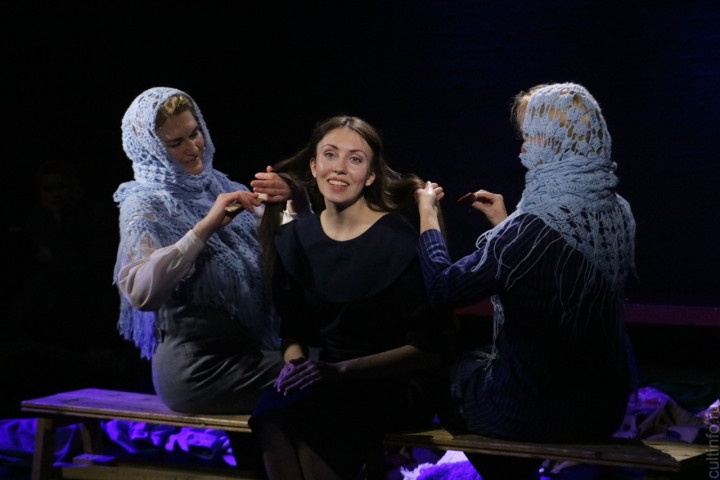 Спектакль «Люди» актерской мастерской «БезМаски»