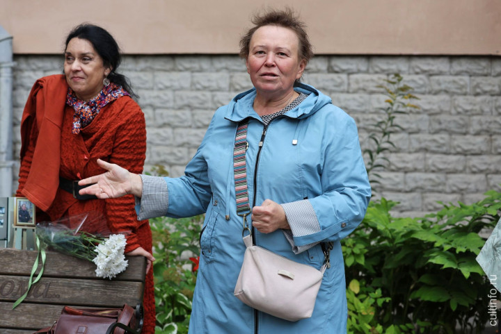 Ведущая вечера Елена Васьянова