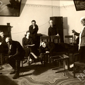 Репетиция спектакля «На дне». 1940 г. Фото. Из фондов ГАВО.