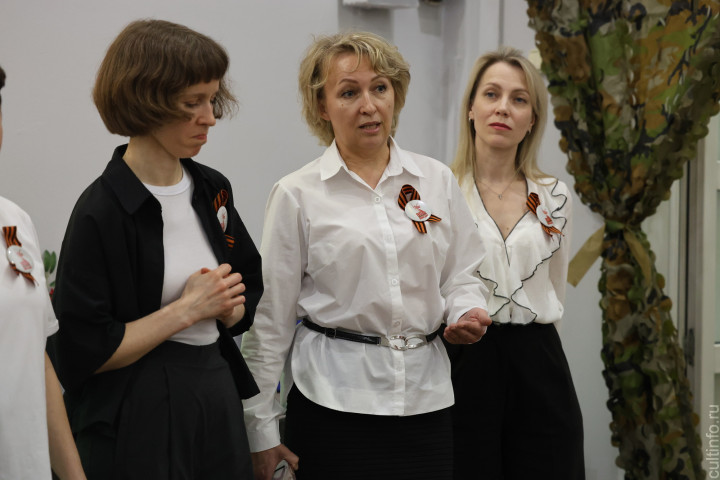 Иммерсивный проект «Прикоснись. Почувствуй. Сохрани», посвященный Оштинской обороне, стартовал в областной библиотеке