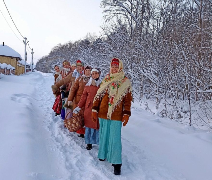 Участницы коллектива «Красная горница». Фото: vk.com/club64352543