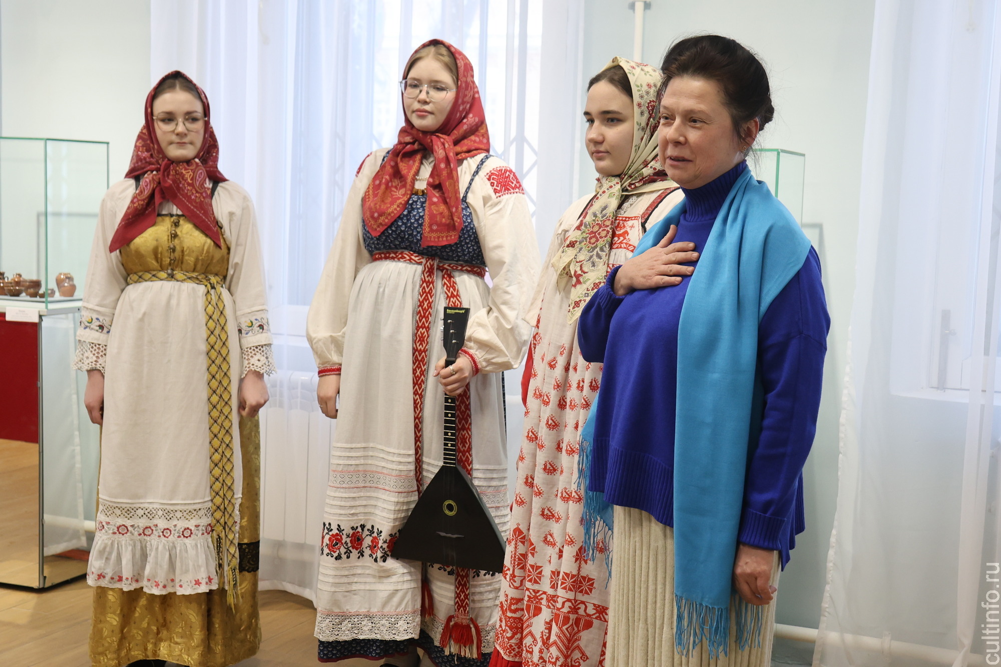 Керамику Сергея Лопатенко и его коллег представили на выставке в Мастерской Татьяны Чистяковой в Вологде