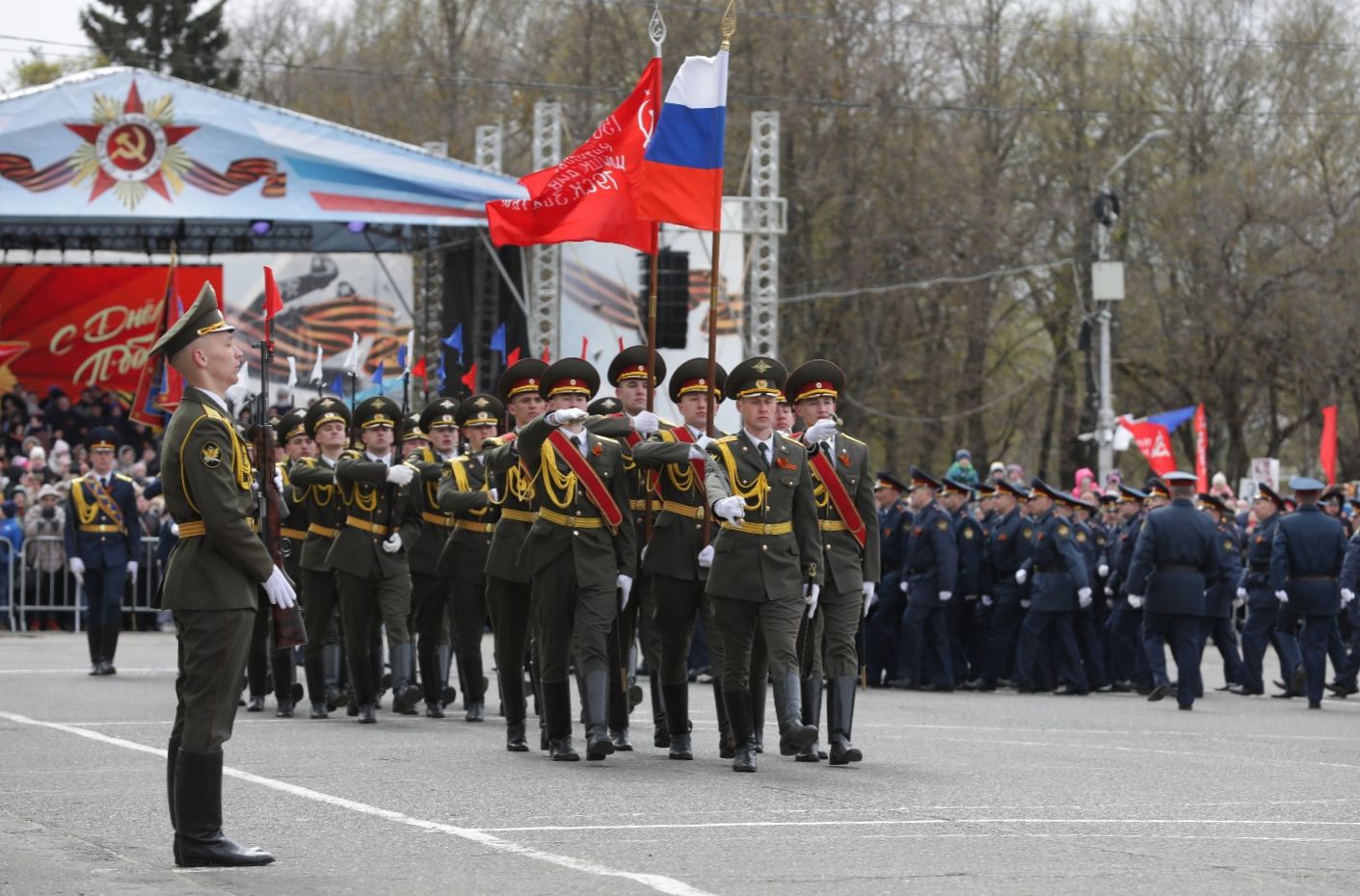 В Вологде прошел парад войск Вологодского гарнизона, посвященный 79-й годовщине Победы 