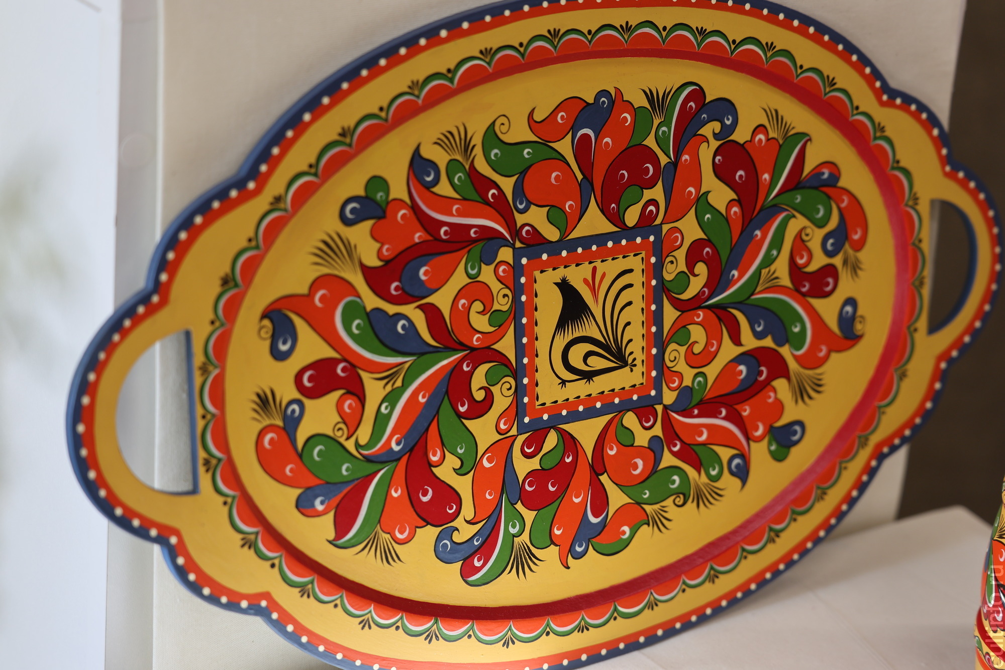 В центре «Резной палисад» представлены лучшие работы юных мастеров – участников традиционного конкурса «Козуля»