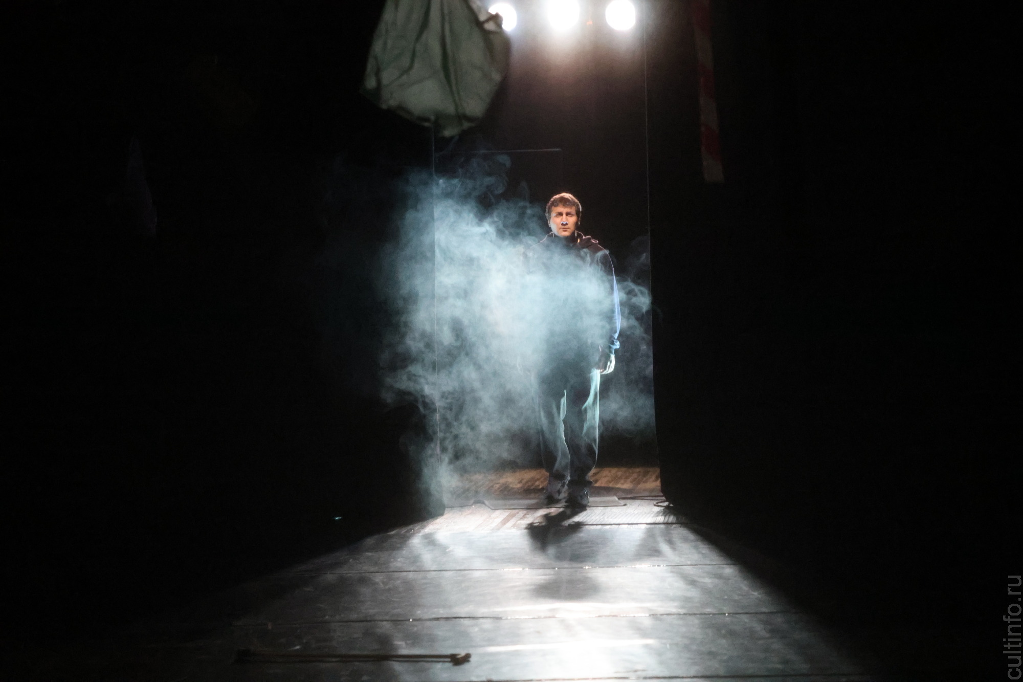 Премьеру «Ураган» по написанной специально для Вологодского театра юного зрителя пьесе представили зрителю