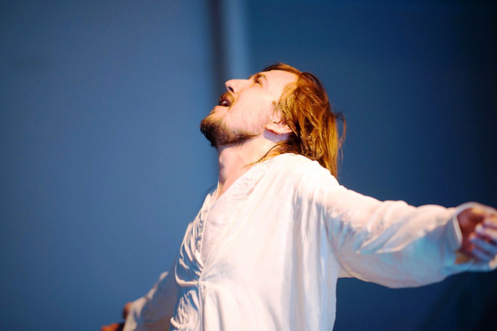 Спектакль «Река Оккервиль»