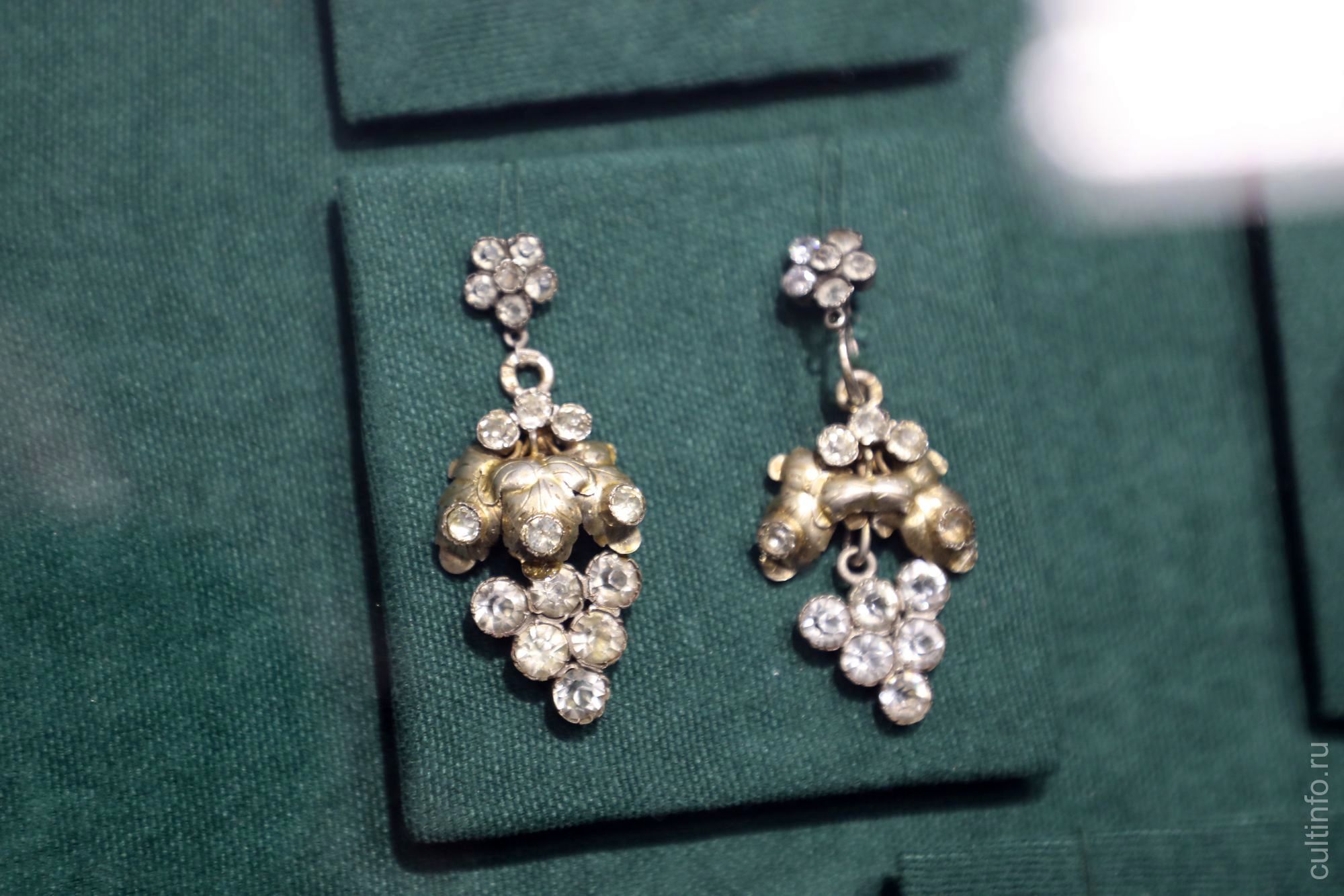 Украшения сето