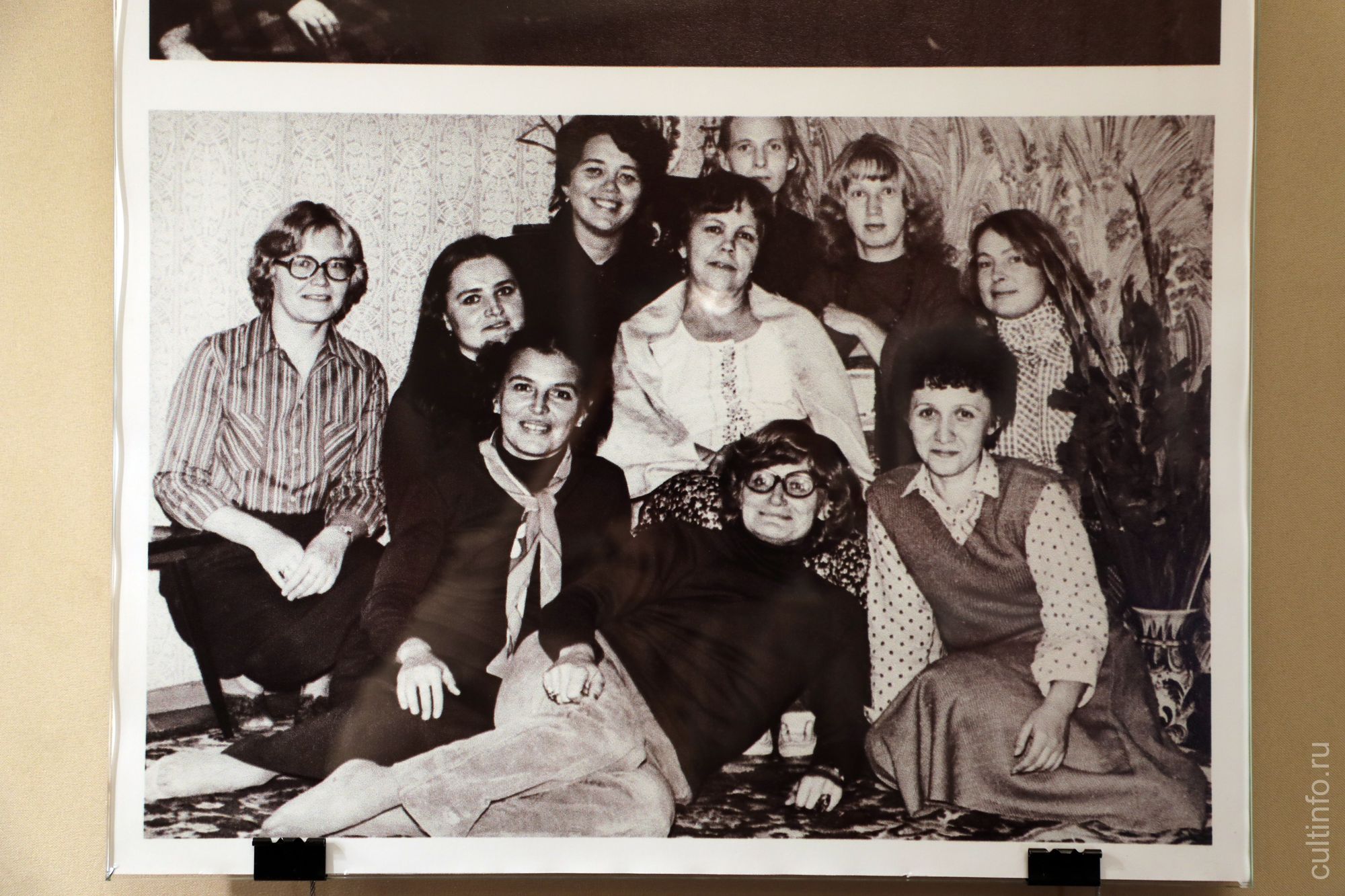 Выставка «Музей и судьбы». Фото с юбилея Ирины Пятницкой 55 лет. 