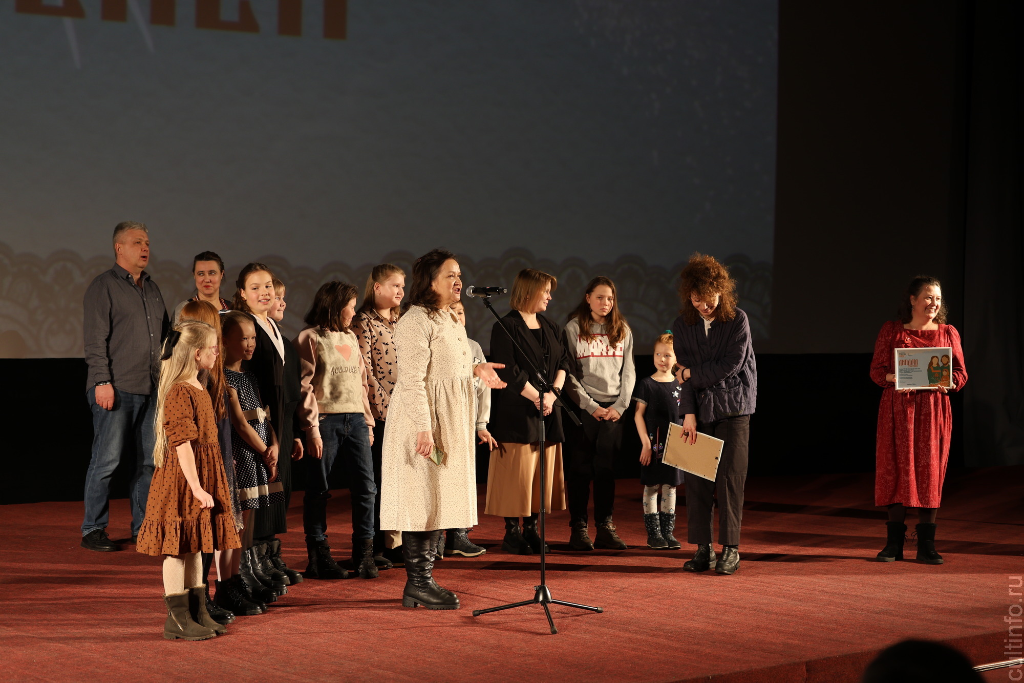 Итоги Международного  фестиваля сказок «Фрески Севера: фольклор и семья» подвели в минувшие выходные в Вологде 