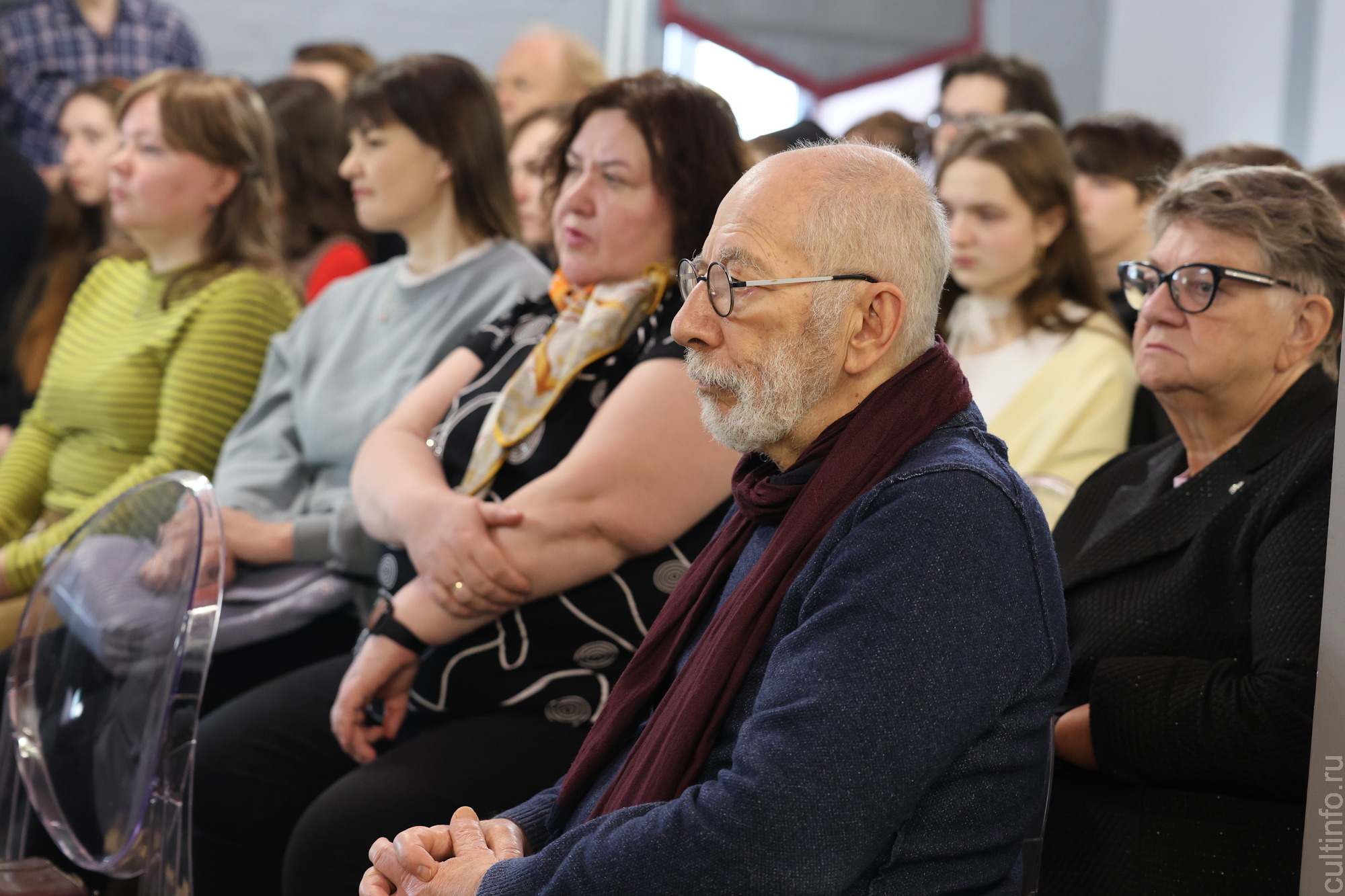 Развитие вологодского театра в современном контексте обсудили на завершающем круглом столе фестиваля «ВОТ»