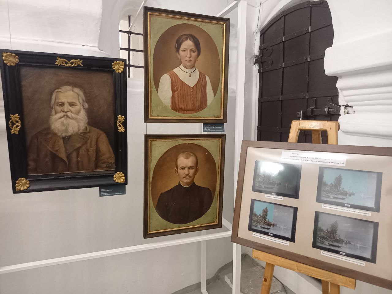 Выставка «Небо над храмом. Возвращая забытые имена». Фото Михаила Рогозного