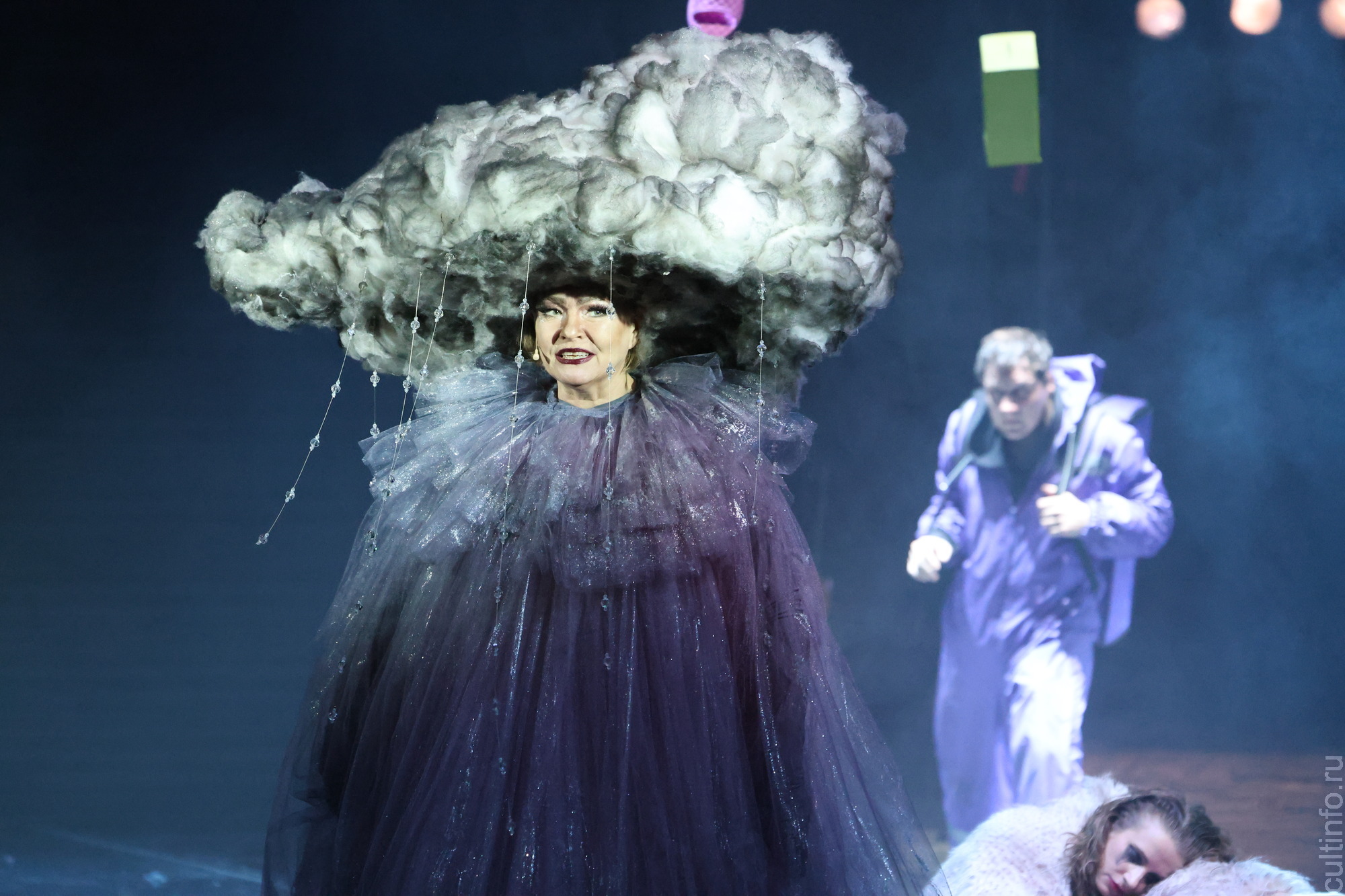 Премьеру «Ураган» по написанной специально для Вологодского театра юного зрителя пьесе представили зрителю