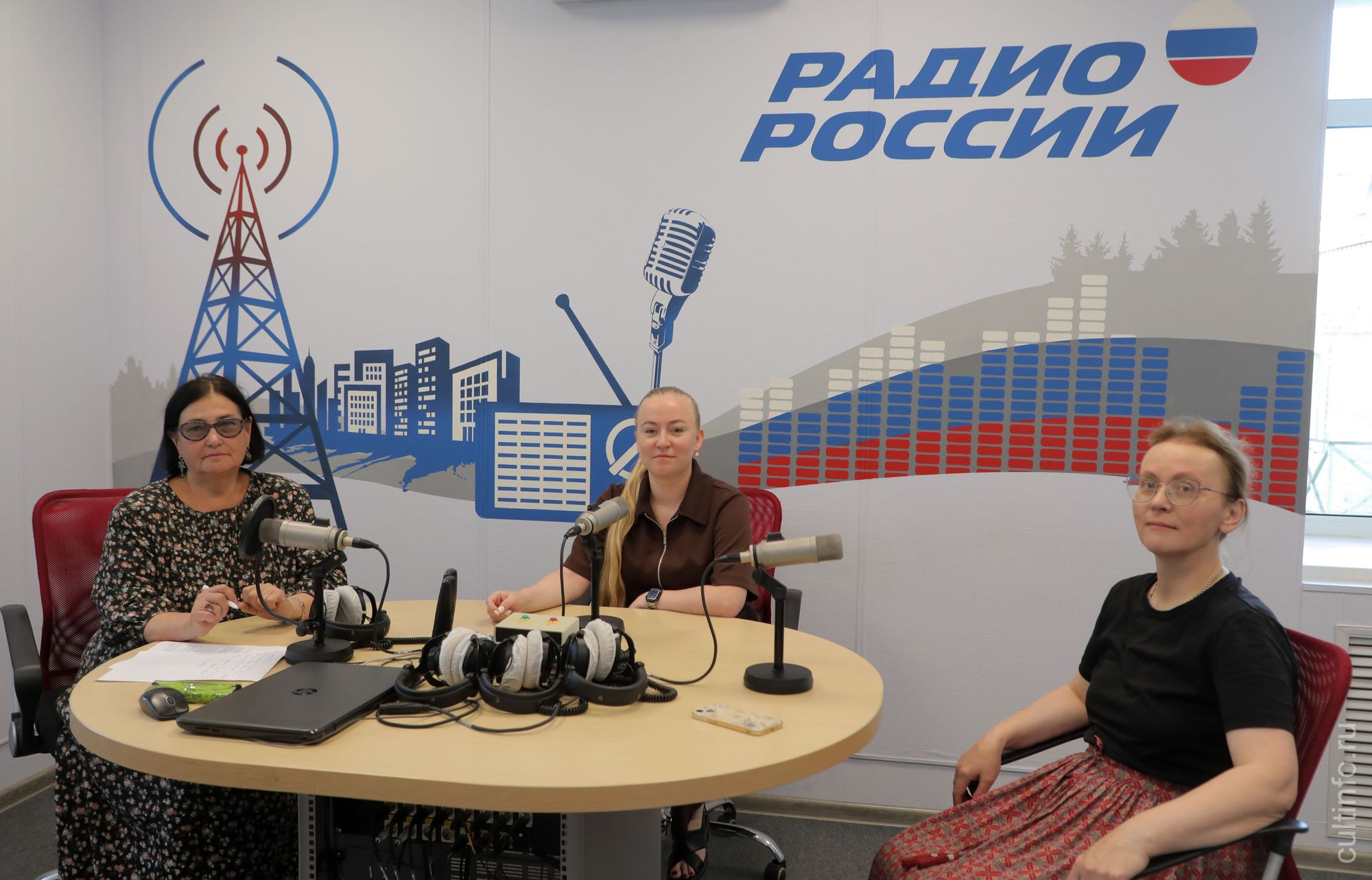 Ирина Цветкова, Татьяна Малкова и София Кулева