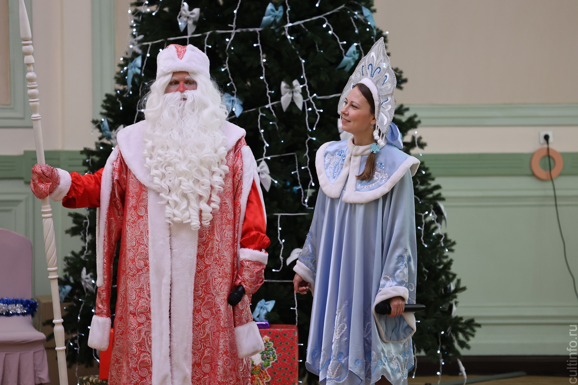 «Сказки Деда Мороза», озвученные самим зимним волшебником, представляет областная детская библиотека