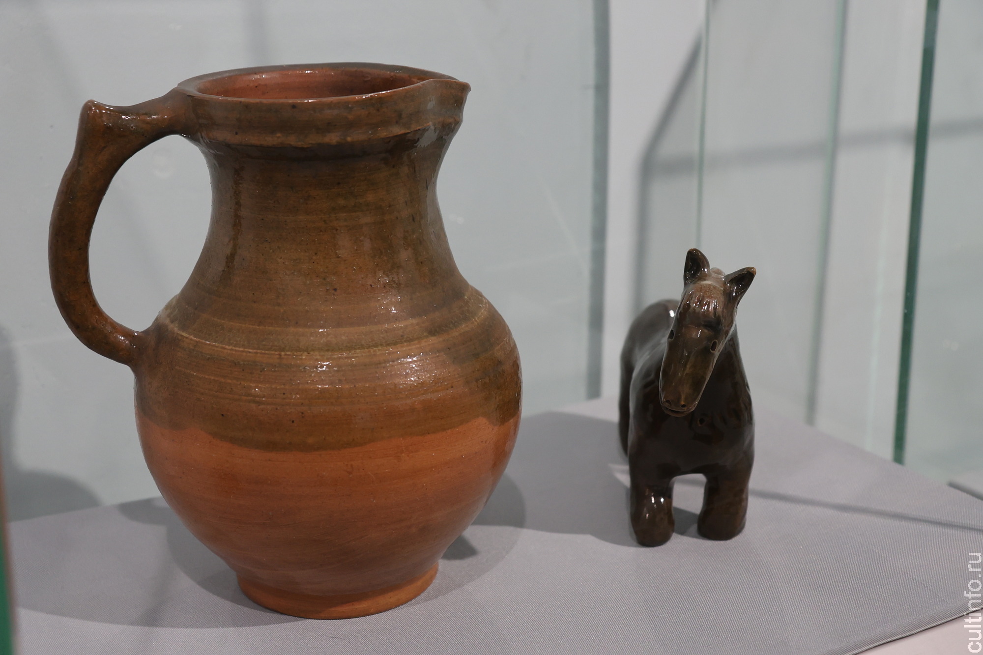 Керамику Сергея Лопатенко и его коллег представили на выставке в Мастерской Татьяны Чистяковой в Вологде