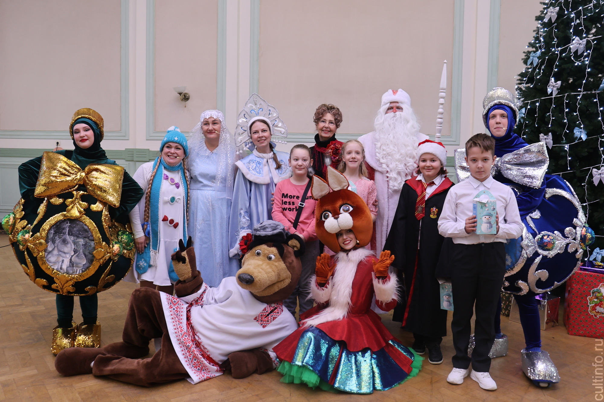 «Сказки Деда Мороза», озвученные самим зимним волшебником, представляет областная детская библиотека