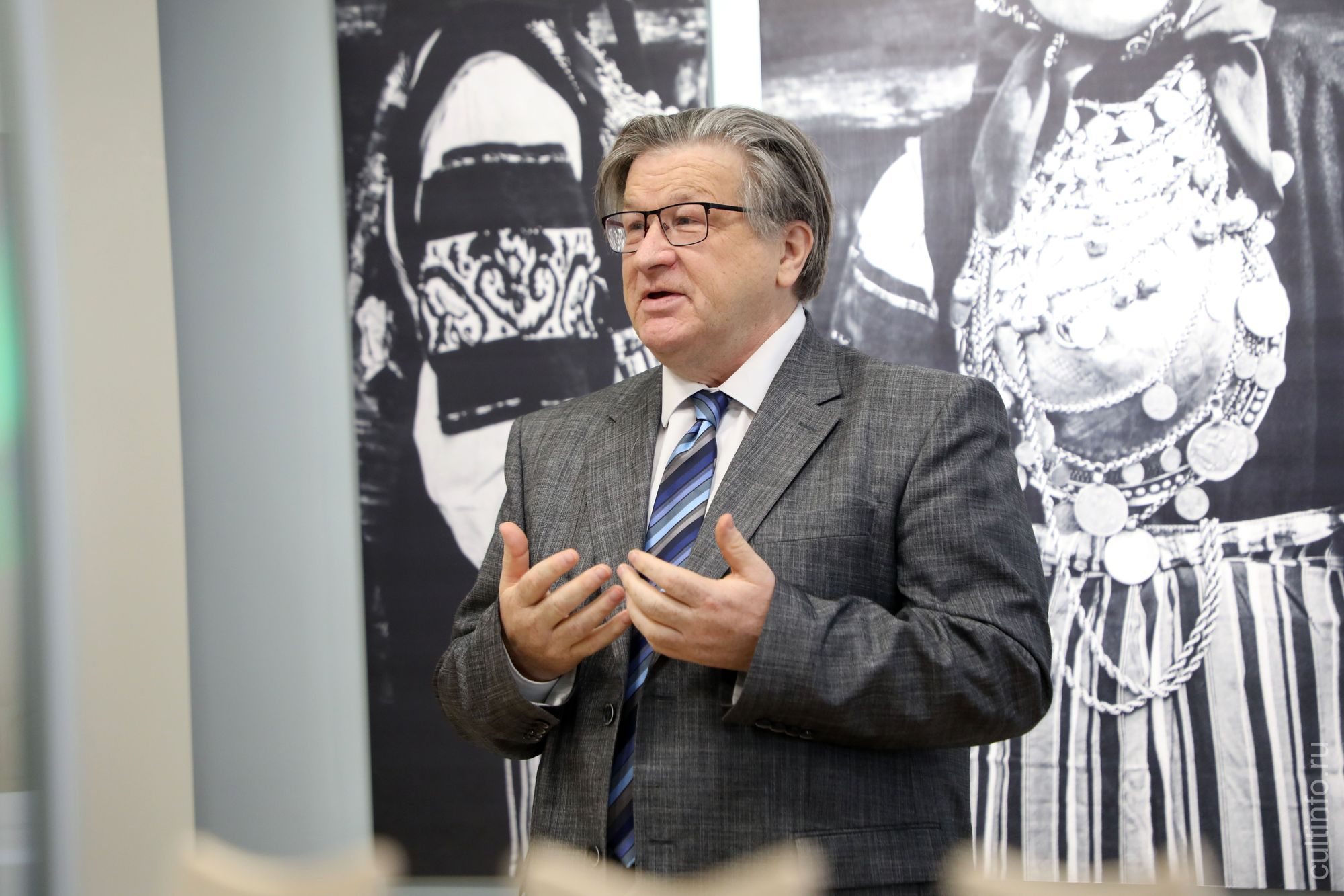 Михаил Шаромазов