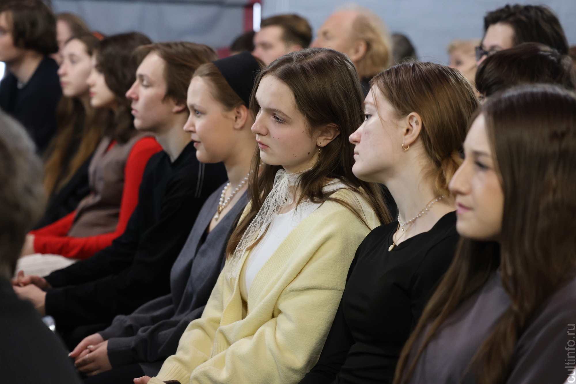 Развитие вологодского театра в современном контексте обсудили на завершающем круглом столе фестиваля «ВОТ»