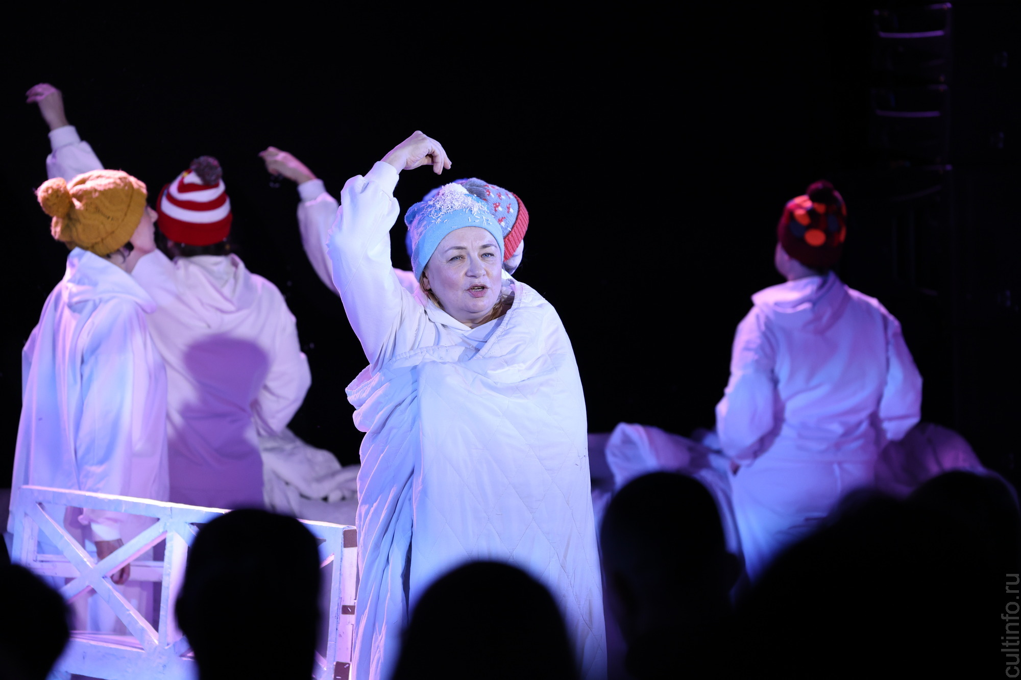 Арт-терапия или сам себе артист: актерская мастерская «Безмаски» набирает команду на очередной поток