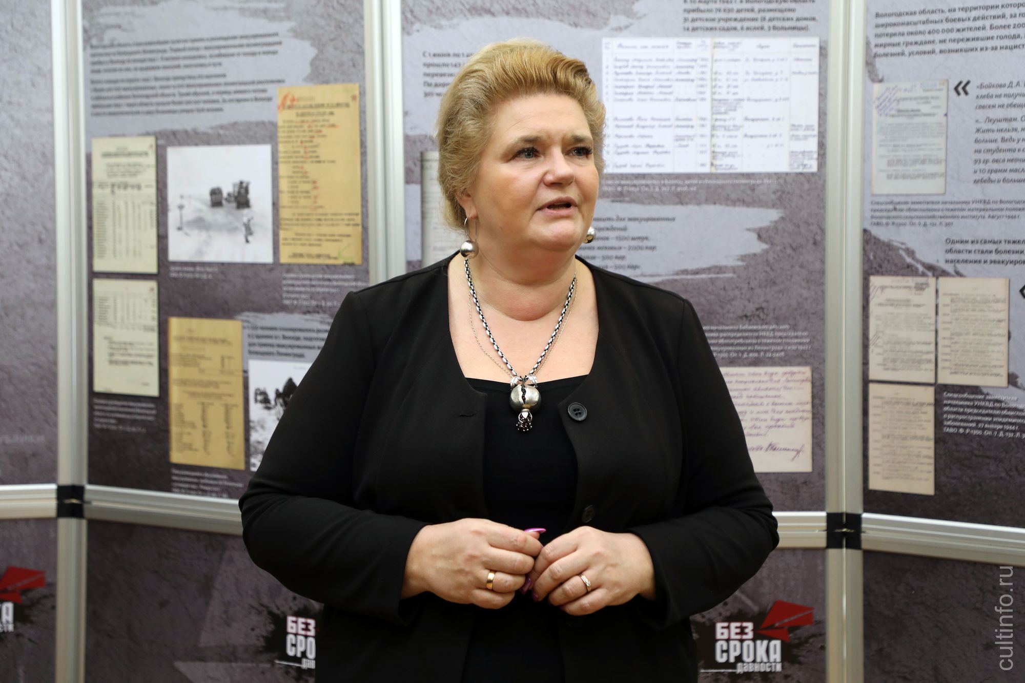 Руководитель Национального центра исторической памяти при Президенте РФ, член Общественной палаты РФ, почётный архивист России Елена Малышева