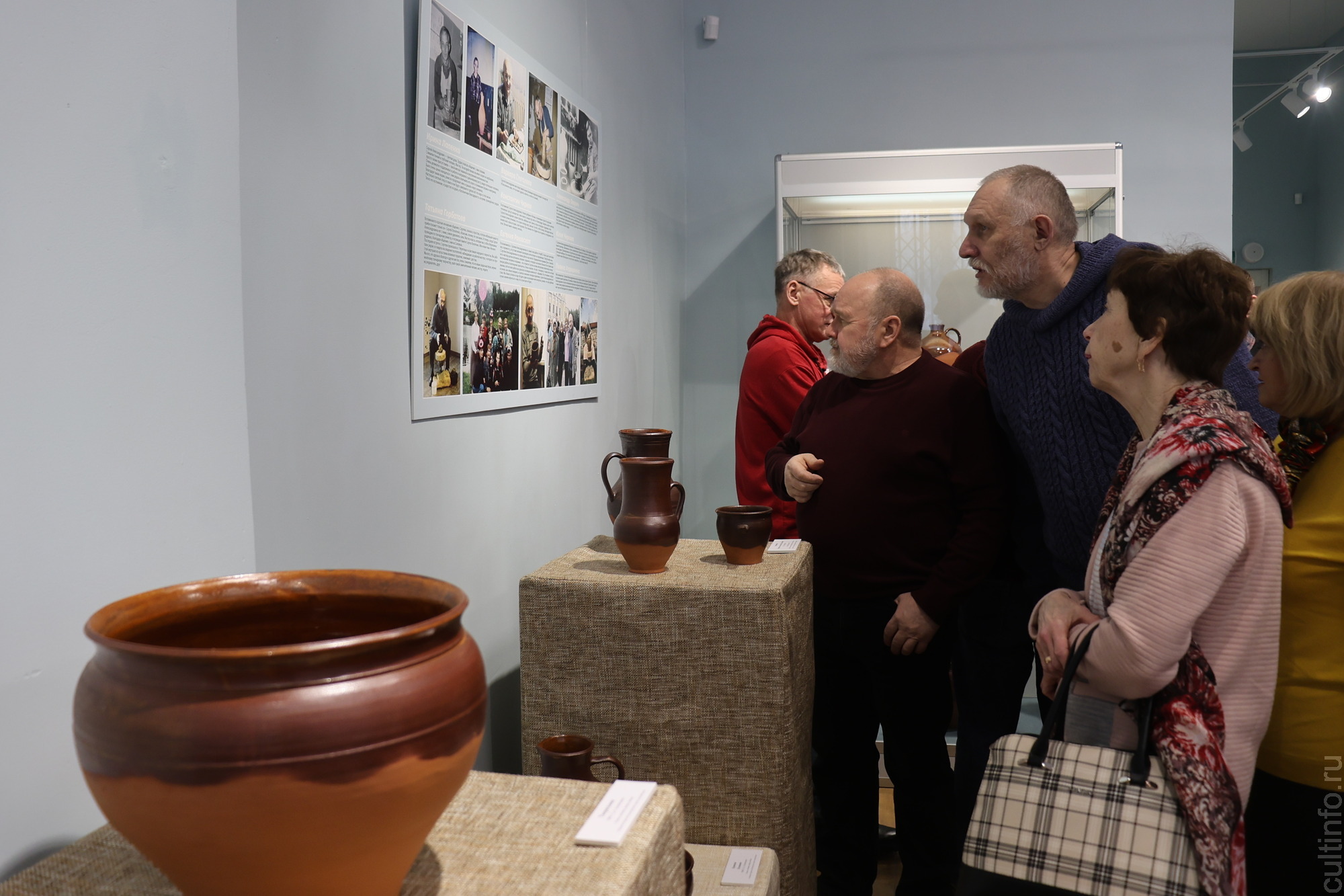 Керамику Сергея Лопатенко и его коллег представили на выставке в Мастерской Татьяны Чистяковой в Вологде