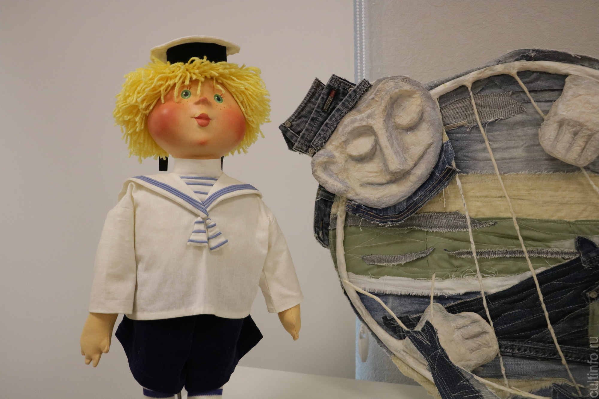 Последнюю неделю в Вологде работает уютная выставка череповчанки Елены Ивановой «Родом из детства»