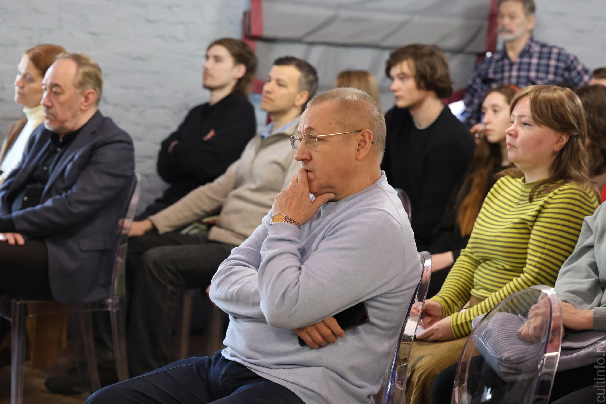 Развитие вологодского театра в современном контексте обсудили на завершающем круглом столе фестиваля «ВОТ»